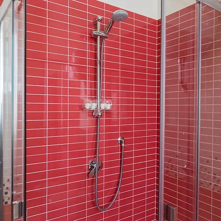 Gleda Deluxe * Pompeya